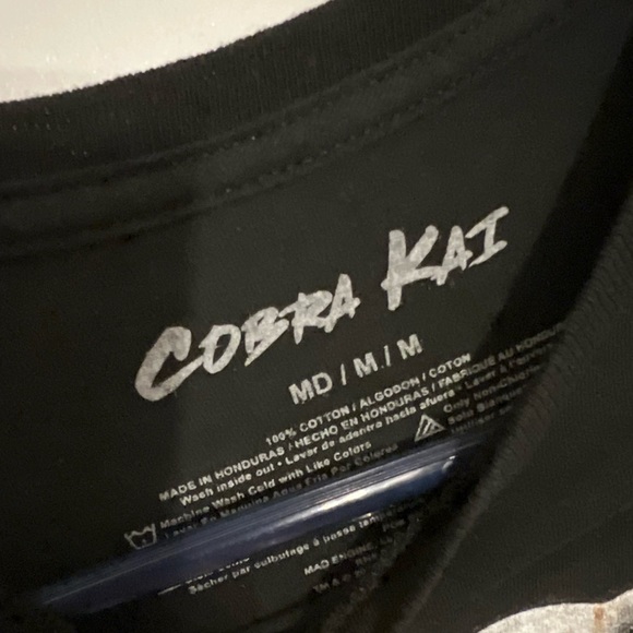 Cobra Kai shirt Medium - Picture 2 of 2